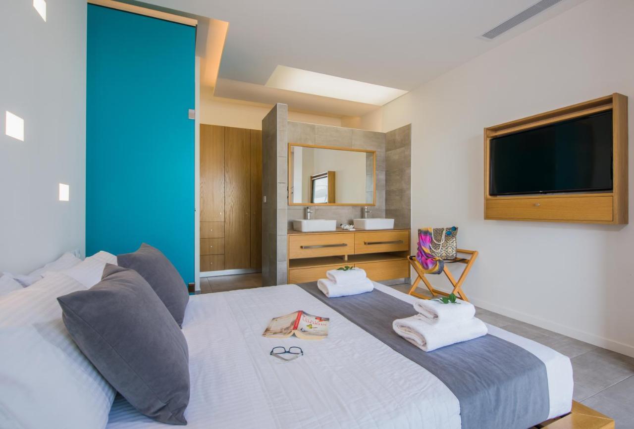 Lilium Luxury Suites Agia Marina 외부 사진